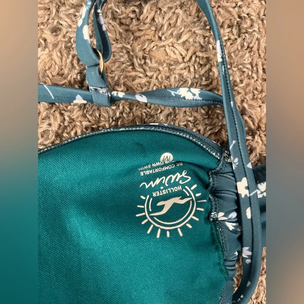 HOLLISTER Size Medium Green Floral Scrunch- back Cheeky Beach Summer Bikini Set - Picture 5 of 6
